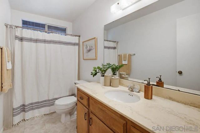 884 S Sunshine Ave, El Cajon, CA 92020