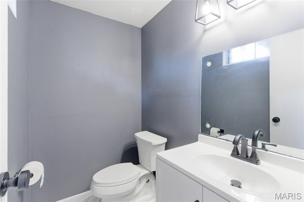 Image 25 of property listing at 306 Old Schaeffer Lane, O'fallon, MO 63366
