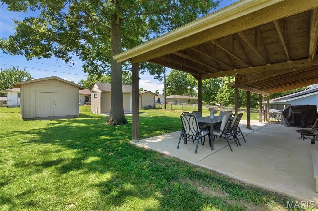 Image 30 of property listing at 306 Old Schaeffer Lane, O'fallon, MO 63366