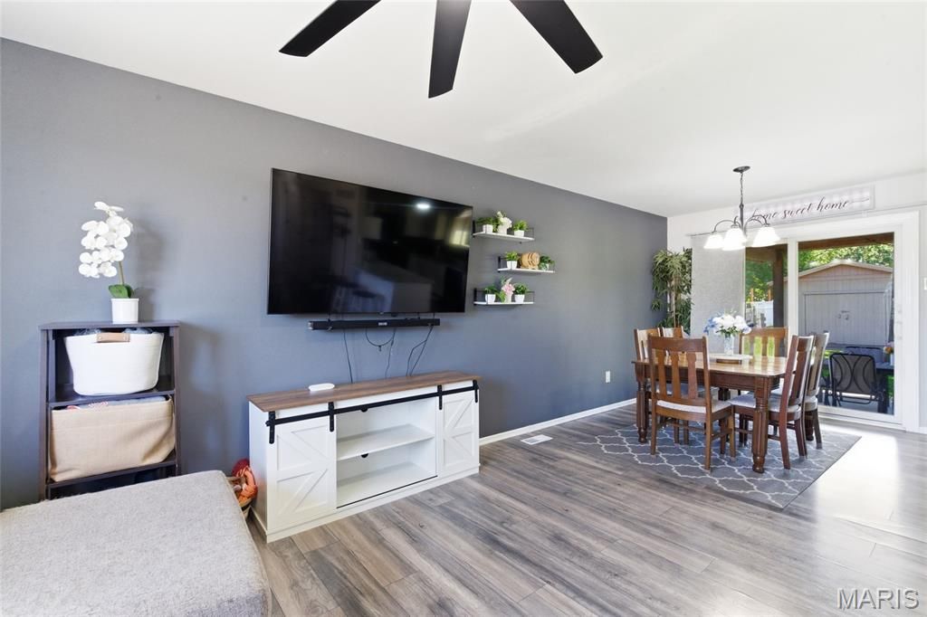Image 5 of property listing at 306 Old Schaeffer Lane, O'fallon, MO 63366