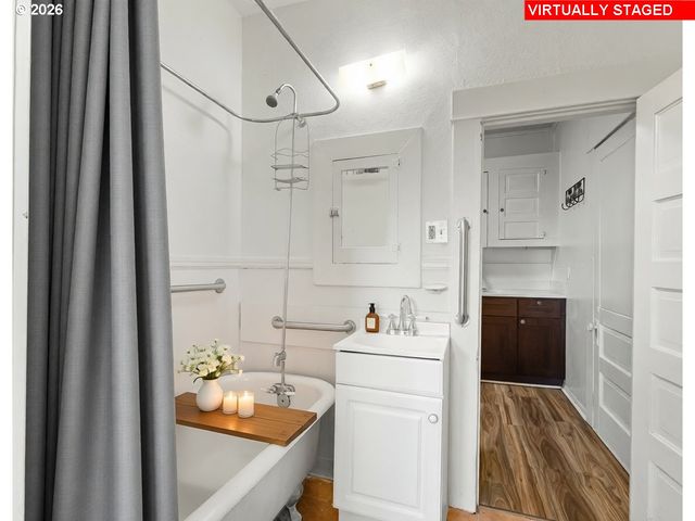 7104 Se 85TH Ave, Portland, OR 97266