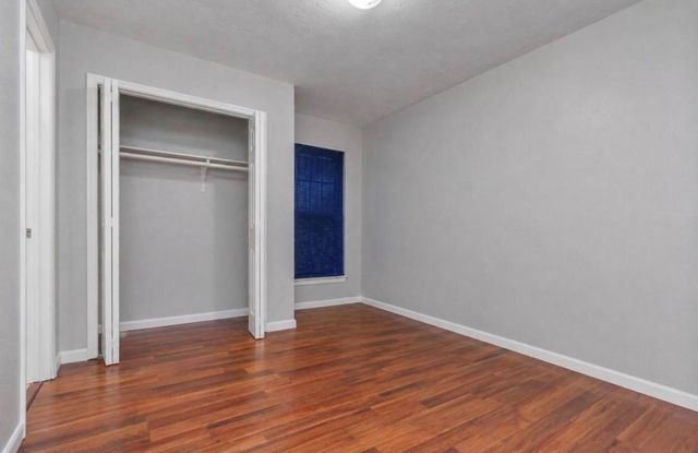 5822 Santa Bernadetta, Houston, TX 77017