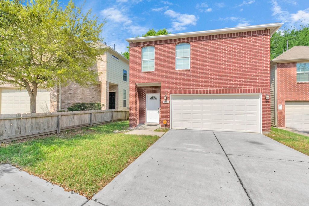 5822 Santa Bernadetta, Houston, TX 77017