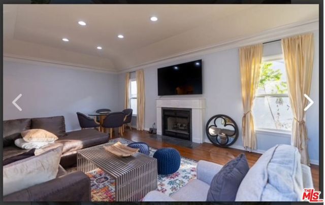 1274 S Redondo Boulevard, Los Angeles, CA 90019