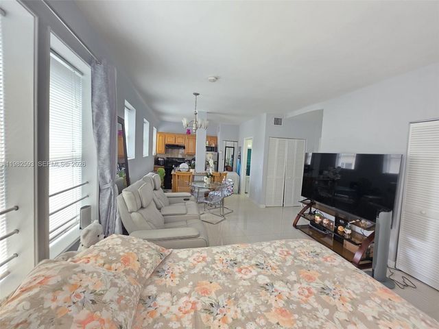 1027 Pennsylvania Ave 204, Miami Beach, FL 33139