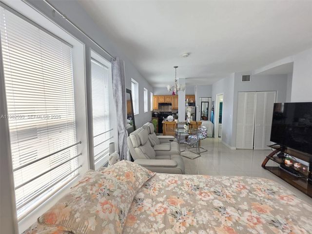 1027 Pennsylvania Ave 204, Miami Beach, FL 33139