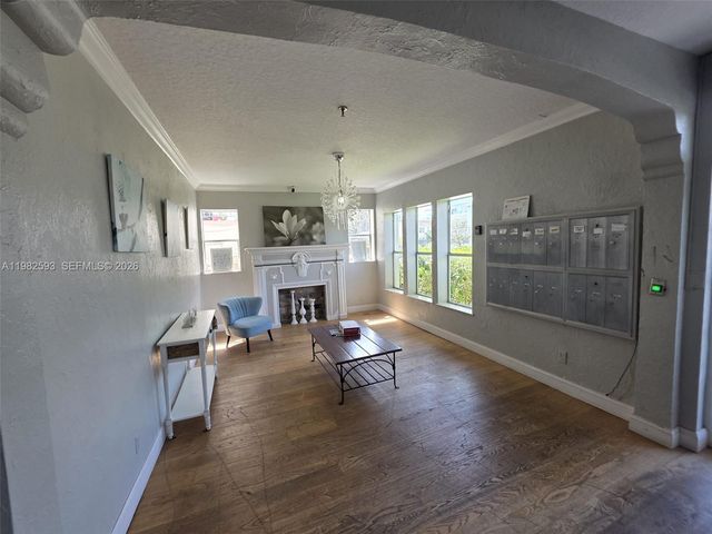 1027 Pennsylvania Ave 204, Miami Beach, FL 33139