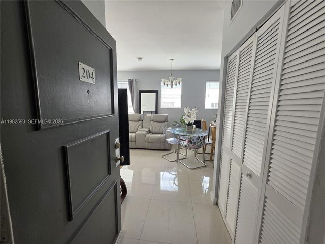 1027 Pennsylvania Ave 204, Miami Beach, FL 33139