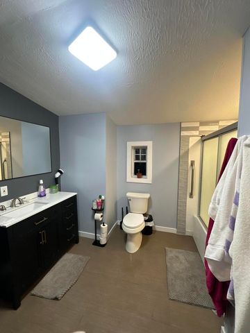 244 Piedmont Drive Se, Grand Rapids Twp, MI 49548