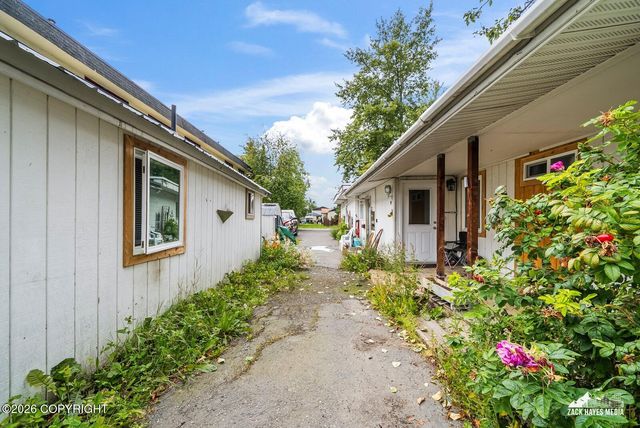 1027 Nelchina Street, Anchorage, AK 99501