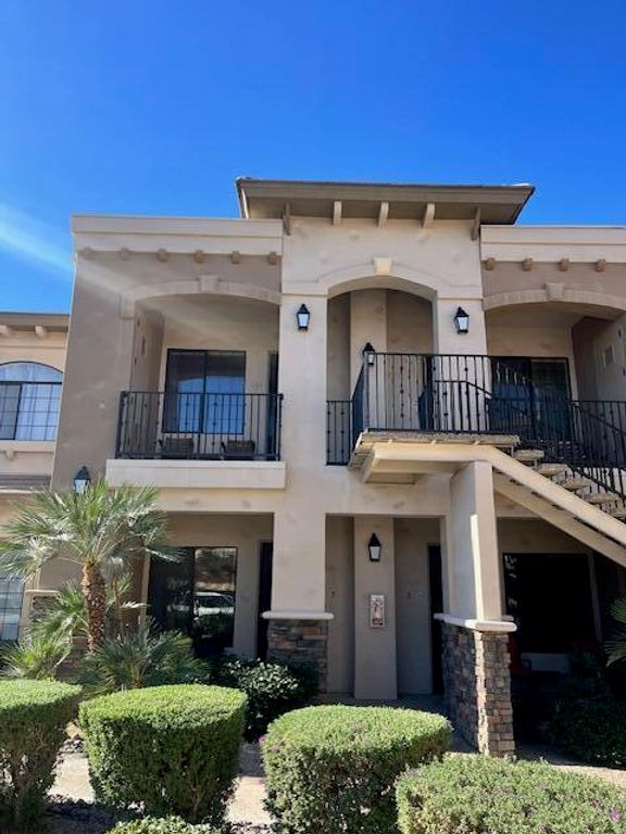 Image 1 of property listing at 50600 Santa Rosa Plaza 7, La Quinta, CA 92253