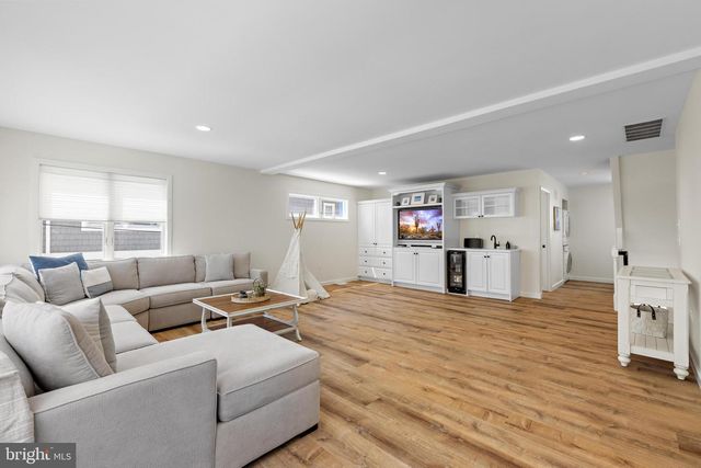7403 OCEAN BLVD, Long Beach Township, NJ 08008