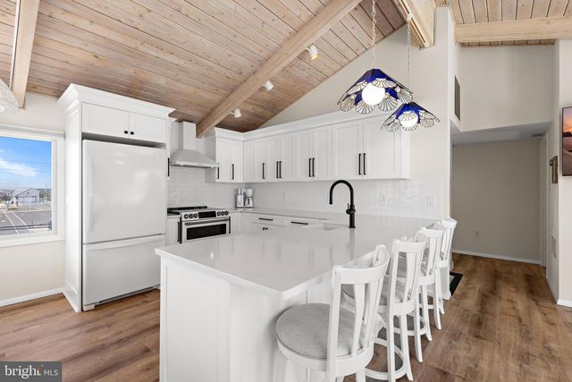 7403 OCEAN BLVD, Long Beach Township, NJ 08008