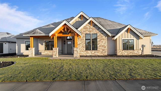 511 SW 12th, College Place, WA 99324