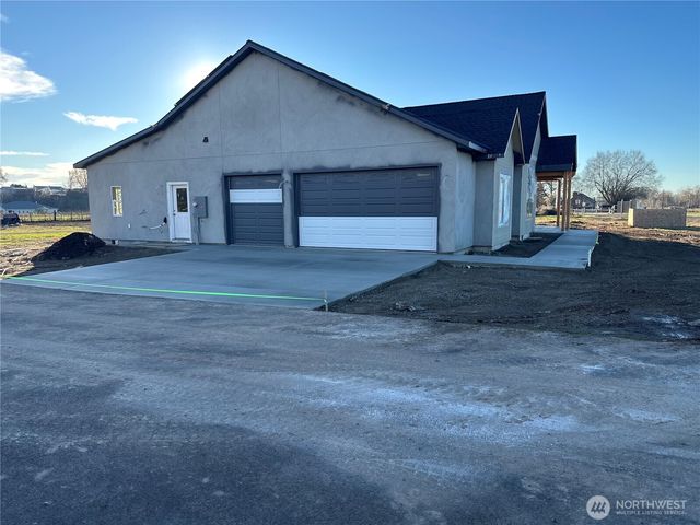 511 SW 12th, College Place, WA 99324