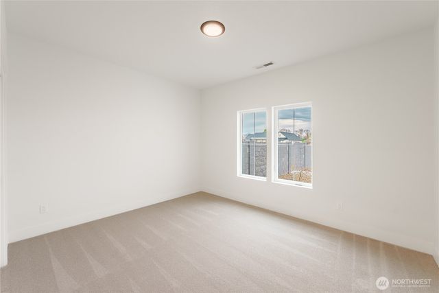 511 SW 12th, College Place, WA 99324