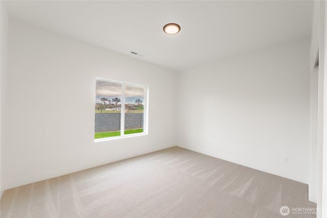 511 SW 12th, College Place, WA 99324