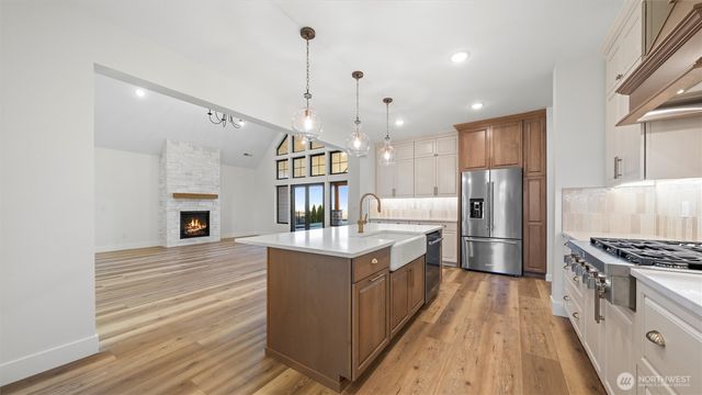 511 SW 12th, College Place, WA 99324