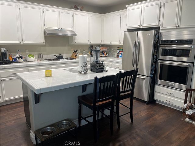 14105 Almond Grove Court, Eastvale, CA 92880