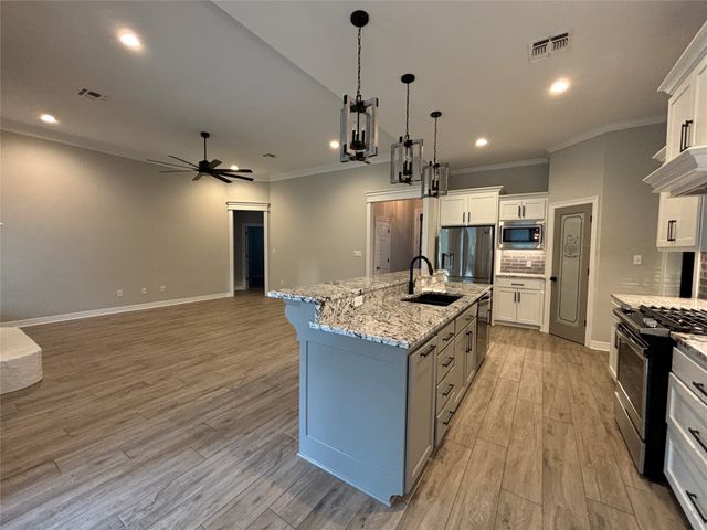 508 Long Acre Drive, Bossier City, LA 71111