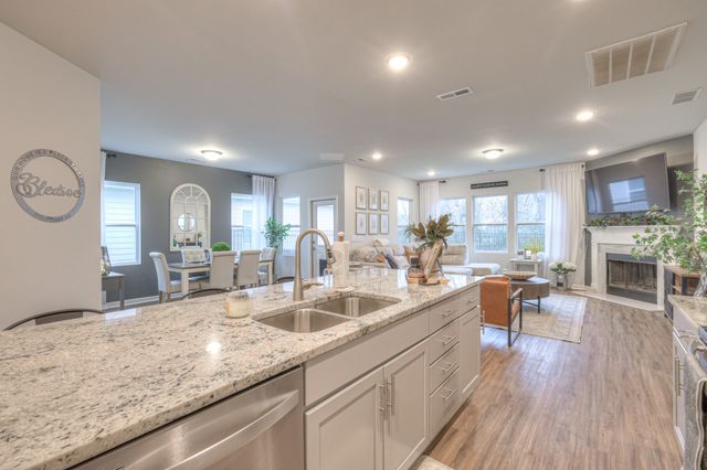 2924 Eckersley Dr, Murfreesboro, TN 37128