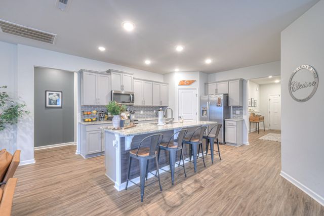 2924 Eckersley Dr, Murfreesboro, TN 37128