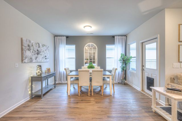 2924 Eckersley Dr, Murfreesboro, TN 37128