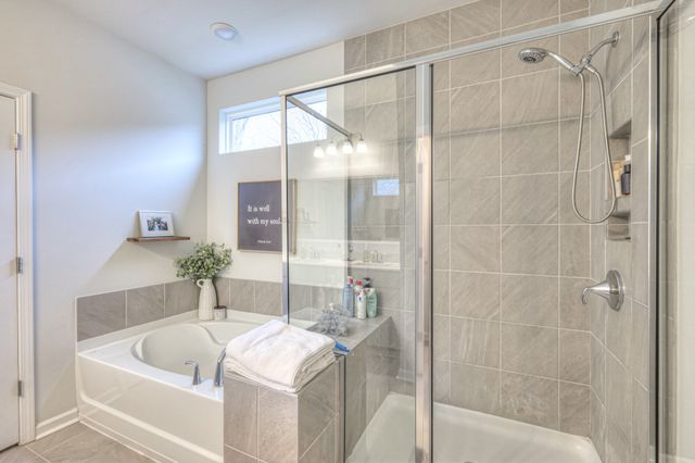2924 Eckersley Dr, Murfreesboro, TN 37128