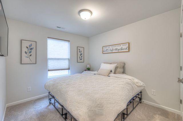 2924 Eckersley Dr, Murfreesboro, TN 37128
