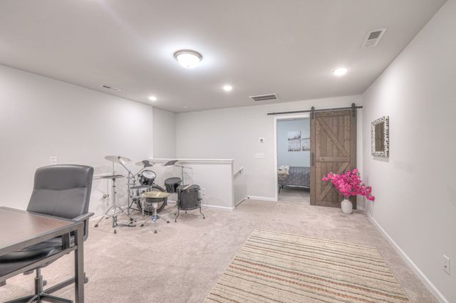 2924 Eckersley Dr, Murfreesboro, TN 37128