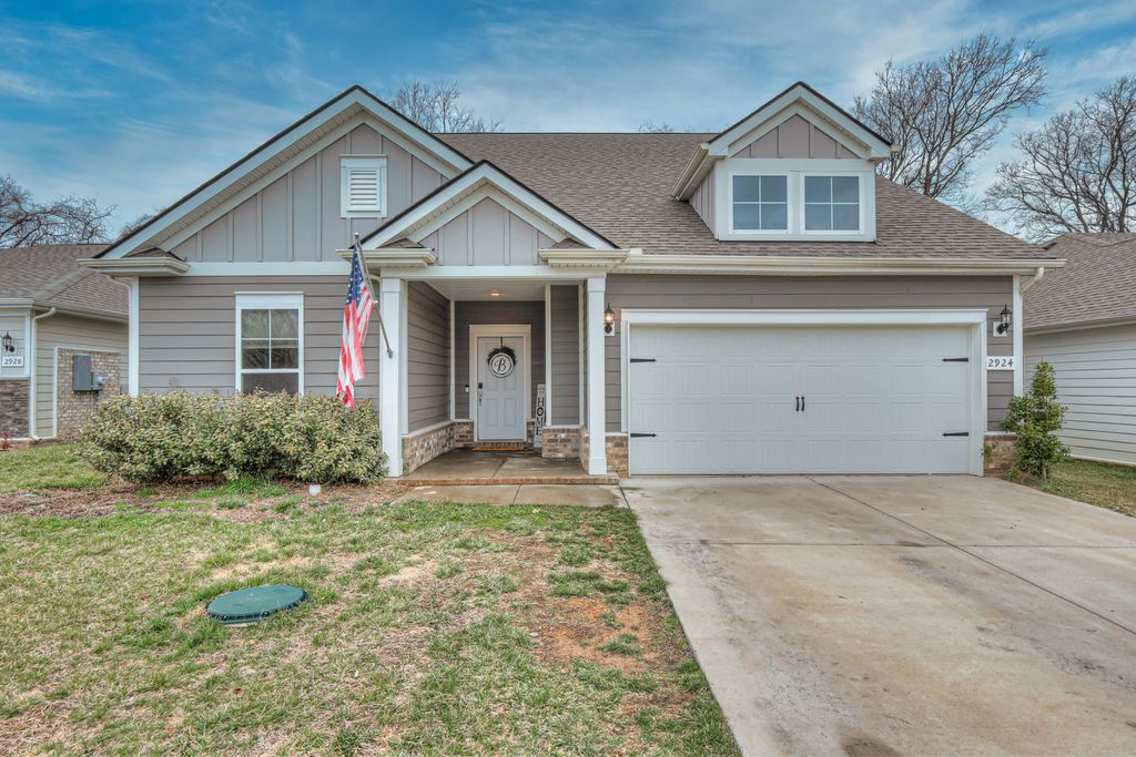 2924 Eckersley Dr, Murfreesboro, TN 37128