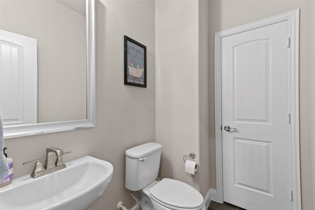 800 Beckington Drive, Shady Shores, TX 76208