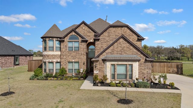 800 Beckington Drive, Shady Shores, TX 76208