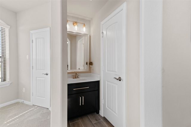 800 Beckington Drive, Shady Shores, TX 76208