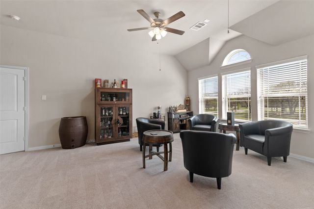 800 Beckington Drive, Shady Shores, TX 76208