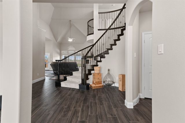 800 Beckington Drive, Shady Shores, TX 76208