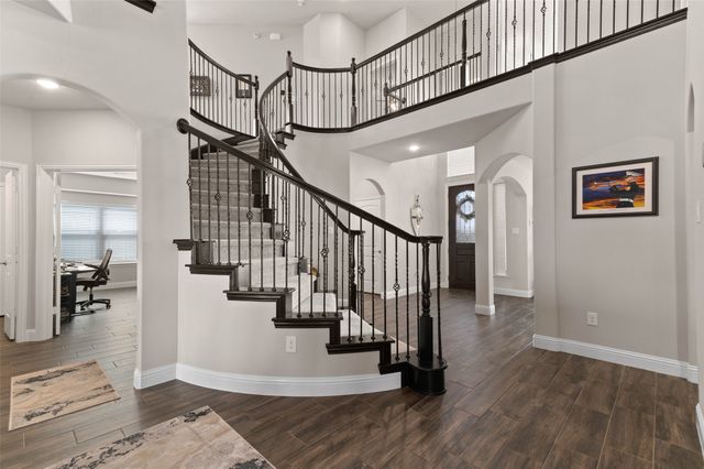 800 Beckington Drive, Shady Shores, TX 76208