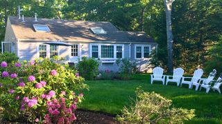 10 Wharf Avenue, Mashpee, MA 02649