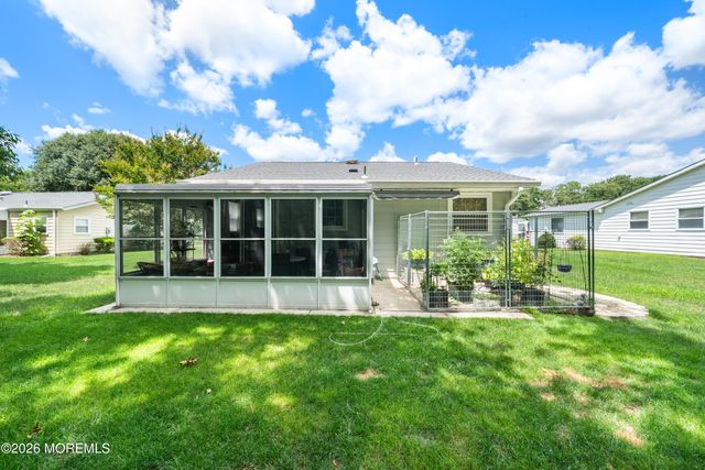25 Constitution Boulevard, Whiting, NJ 08759