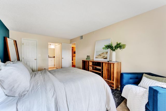 9960 Pineapple Tree Drive 109, Boynton Beach, FL 33436