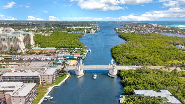 9960 Pineapple Tree Drive 109, Boynton Beach, FL 33436