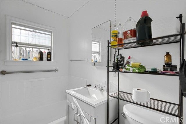 300 E 55th Street, Los Angeles, CA 90011