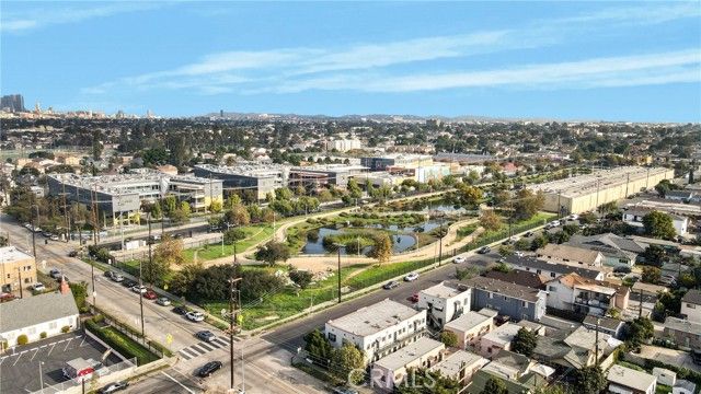 300 E 55th Street, Los Angeles, CA 90011