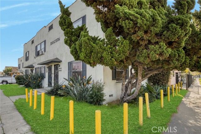 300 E 55th Street, Los Angeles, CA 90011