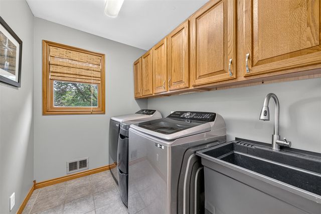60625 Valley View Boulevard, Mattawan, MI 49071
