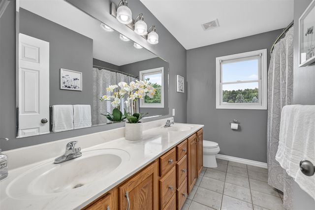 60625 Valley View Boulevard, Mattawan, MI 49071