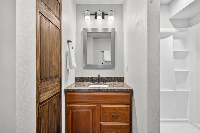 60625 Valley View Boulevard, Mattawan, MI 49071