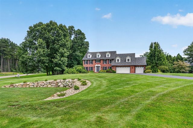60625 Valley View Boulevard, Mattawan, MI 49071