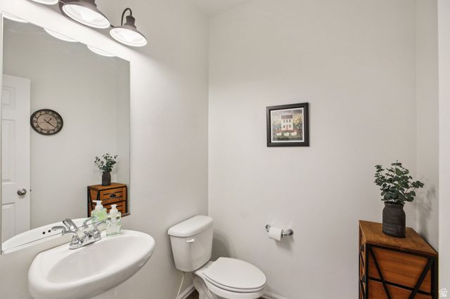 566 E 9270 S, Sandy, UT 84070