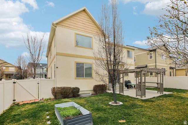 566 E 9270 S, Sandy, UT 84070